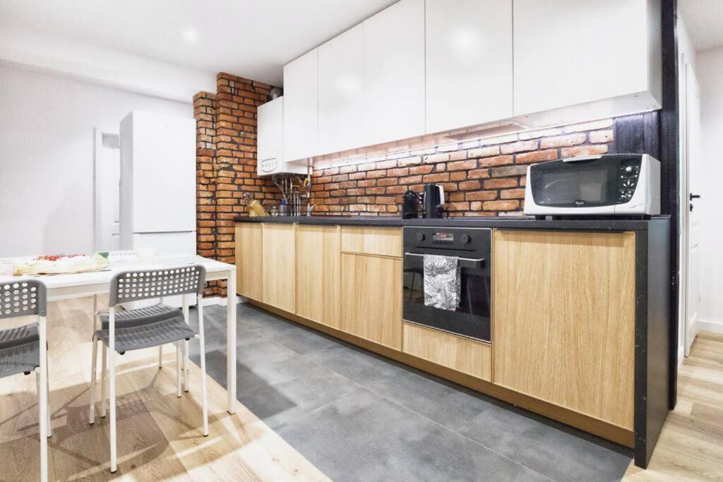 Archirent Apartament Warynskiego Gdansk Ngoại thất bức ảnh